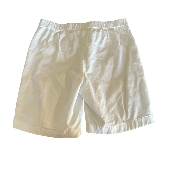 J. Jill White Bermuda Shorts Classic Cotton Design - Picture 2 of 7